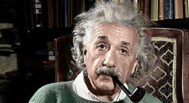 Engelli Bilim Adamları -Albert Einstein